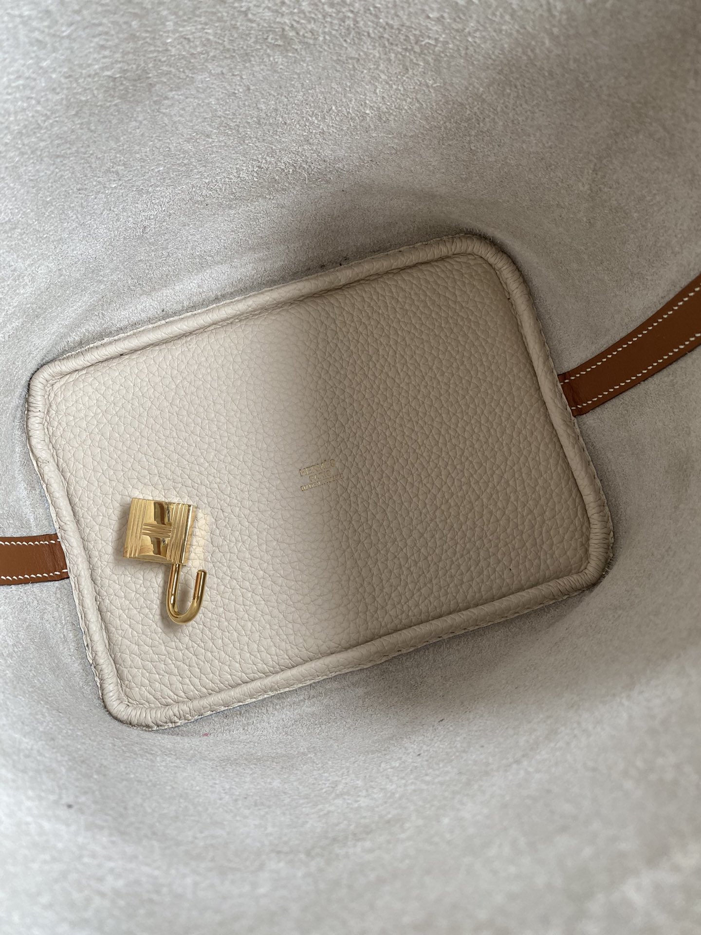 Hermes Picotin Lock 18 Bag In White/Brown Clemence Leather